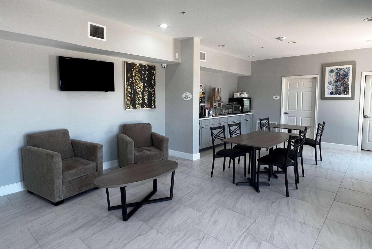 מלון Baymont By Wyndham Freeport Texas מראה חיצוני תמונה