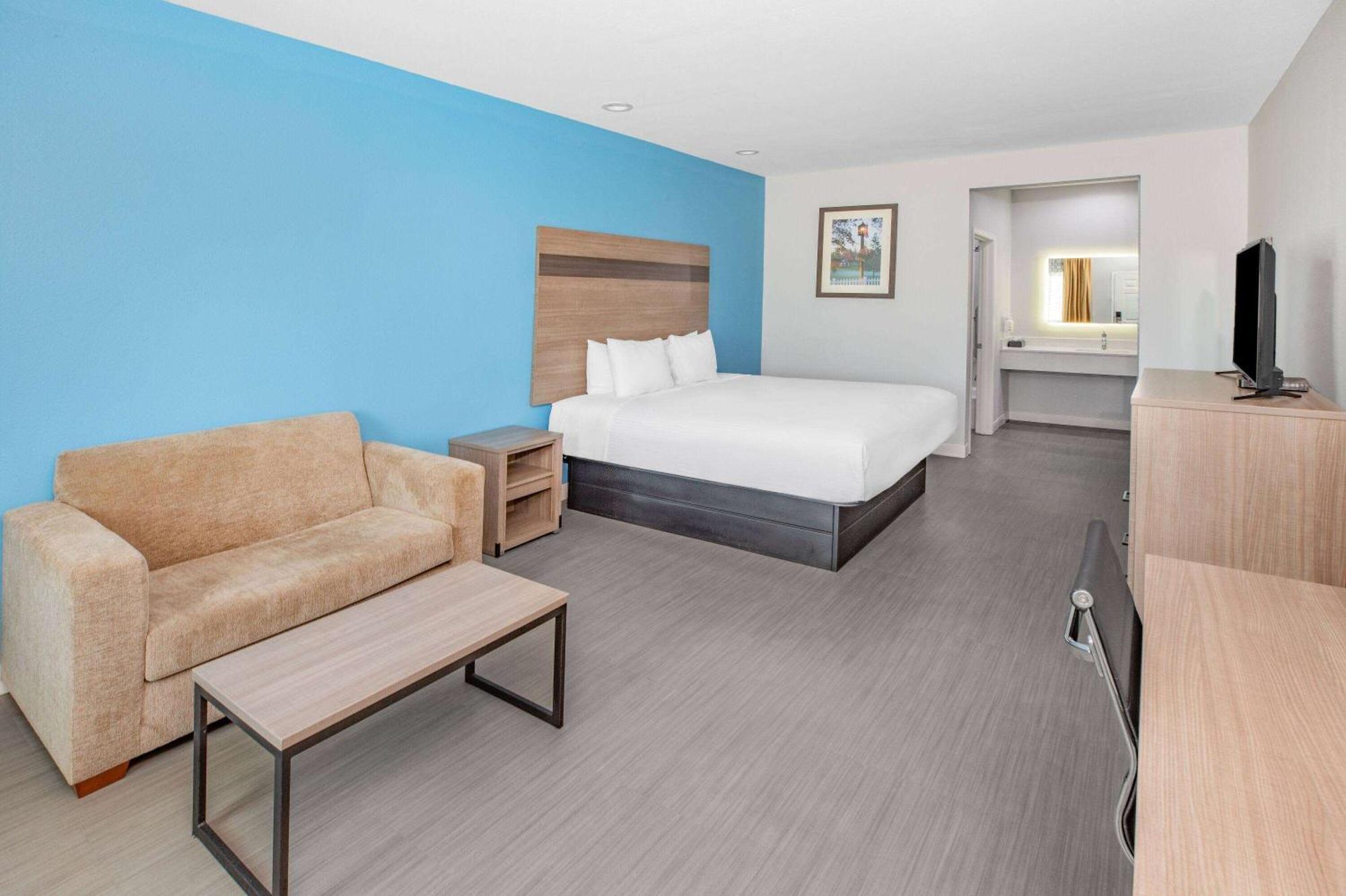 מלון Baymont By Wyndham Freeport Texas מראה חיצוני תמונה
