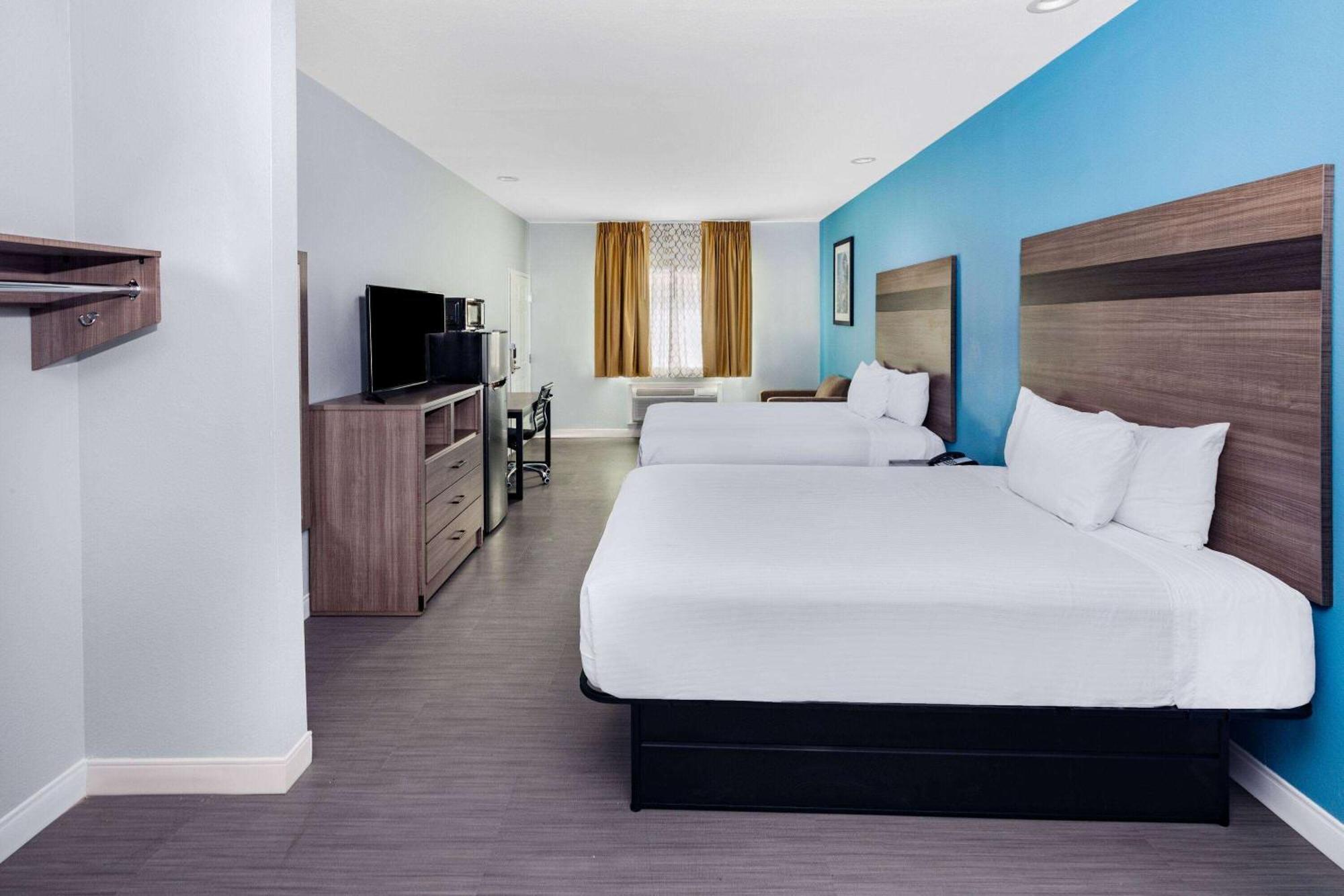 מלון Baymont By Wyndham Freeport Texas מראה חיצוני תמונה