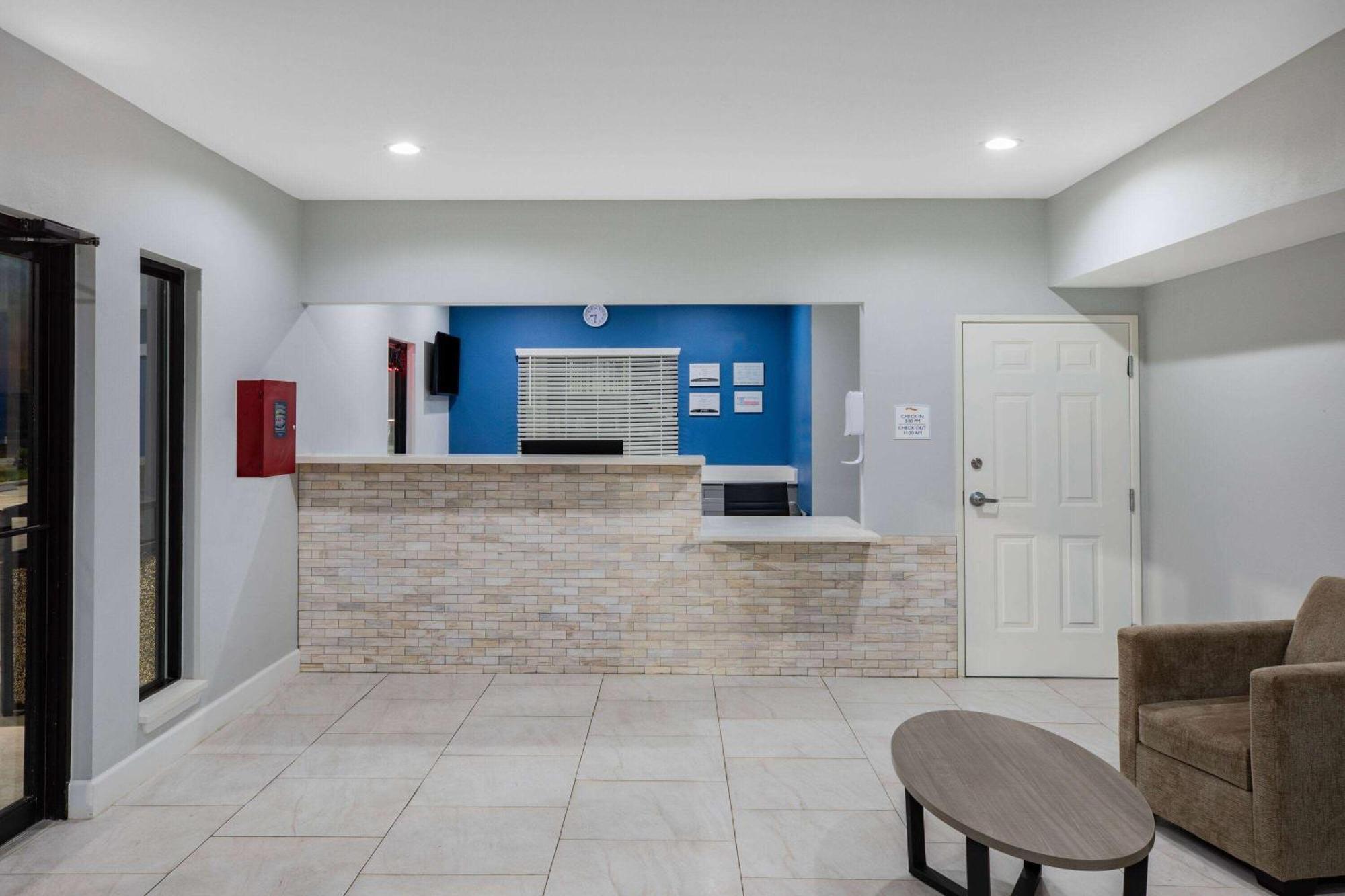 מלון Baymont By Wyndham Freeport Texas מראה חיצוני תמונה