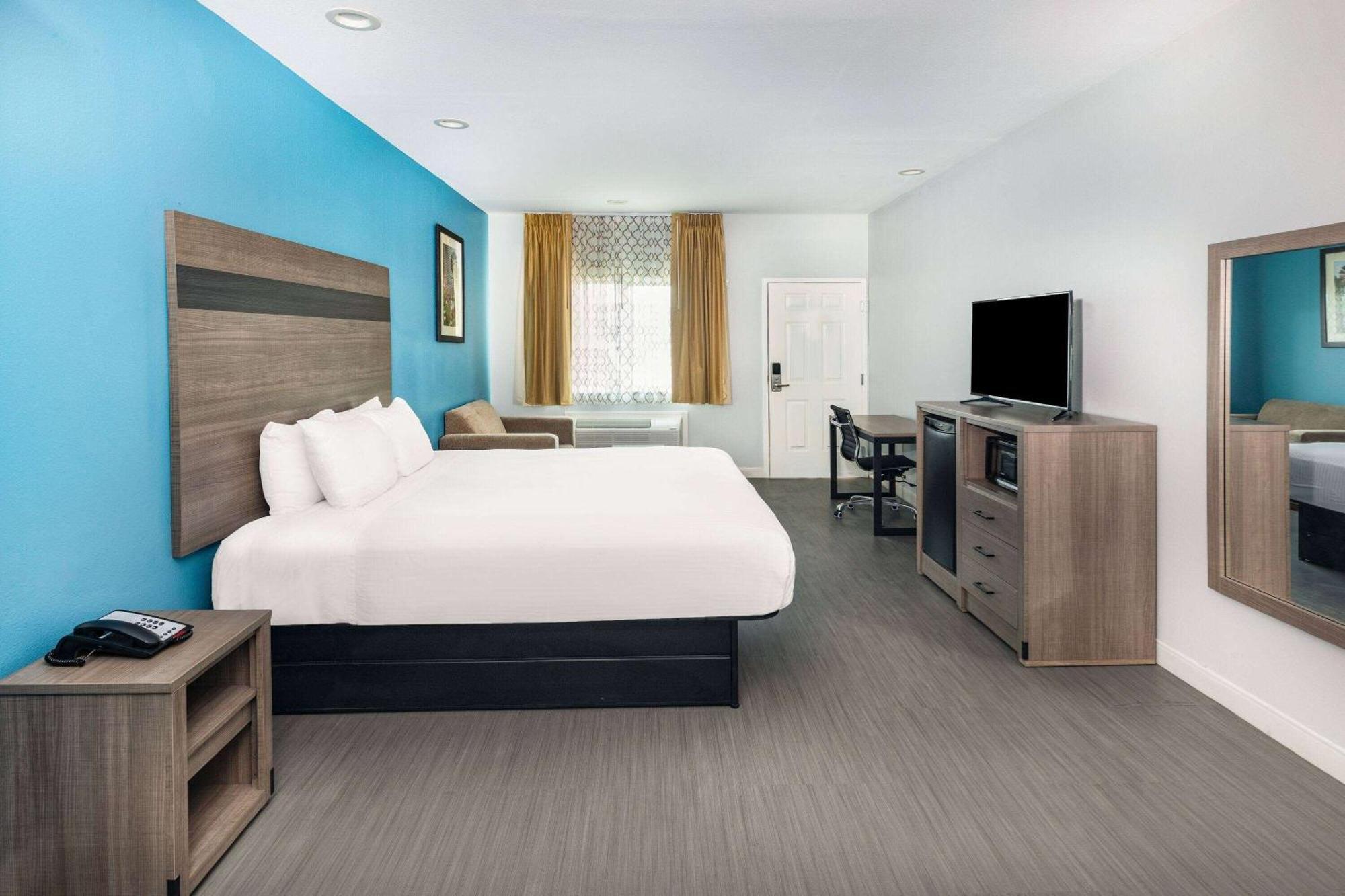 מלון Baymont By Wyndham Freeport Texas מראה חיצוני תמונה